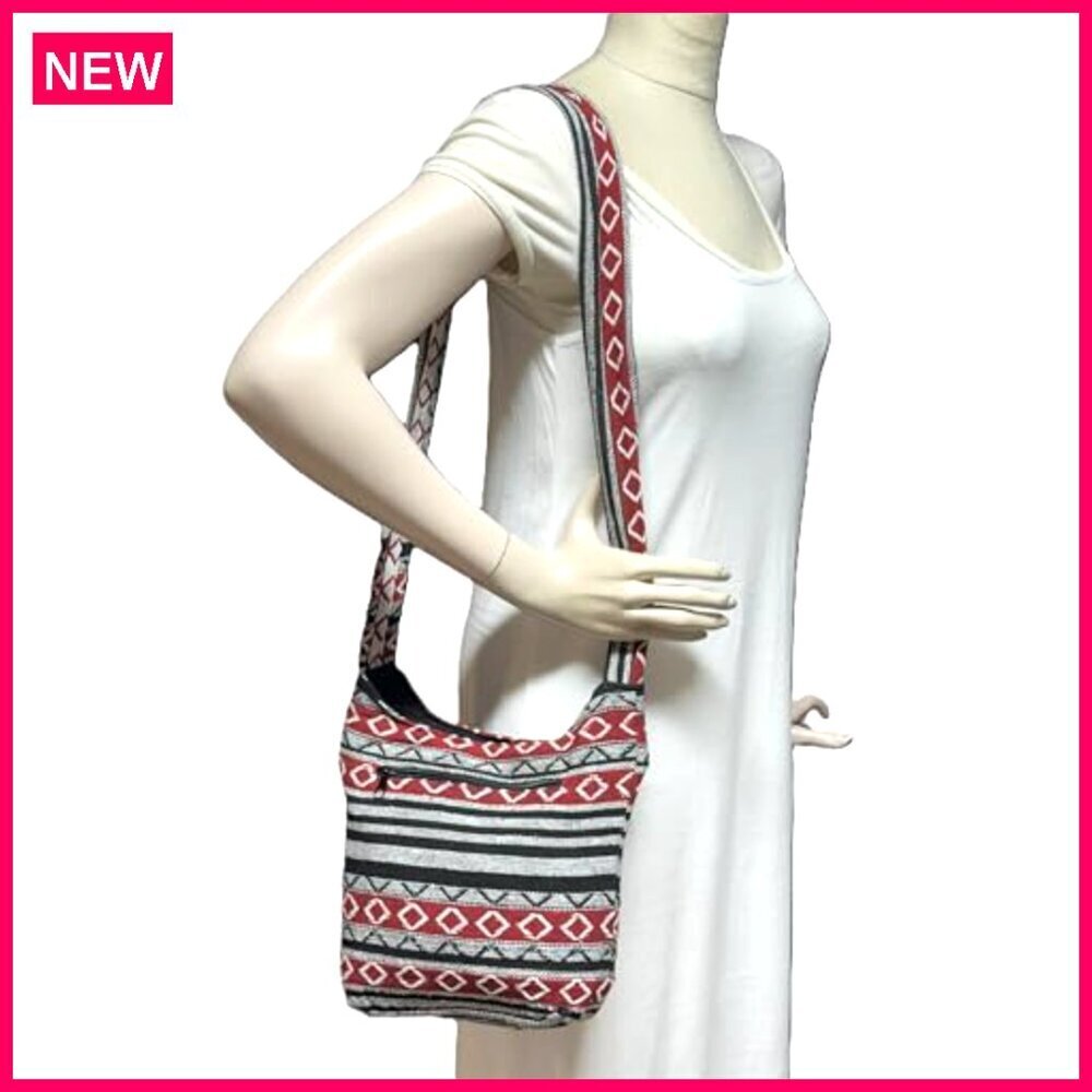 Small Handmade Woven Hobo Bag, Lightweight Cotton, Zippered Pockets - Picture 3 of 8